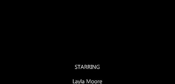  Giantess Layla Moore Clip